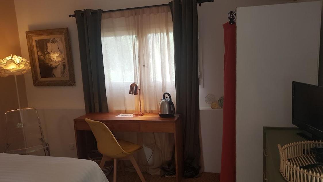 La Maison De Charlie Vaugines Ngoại thất bức ảnh