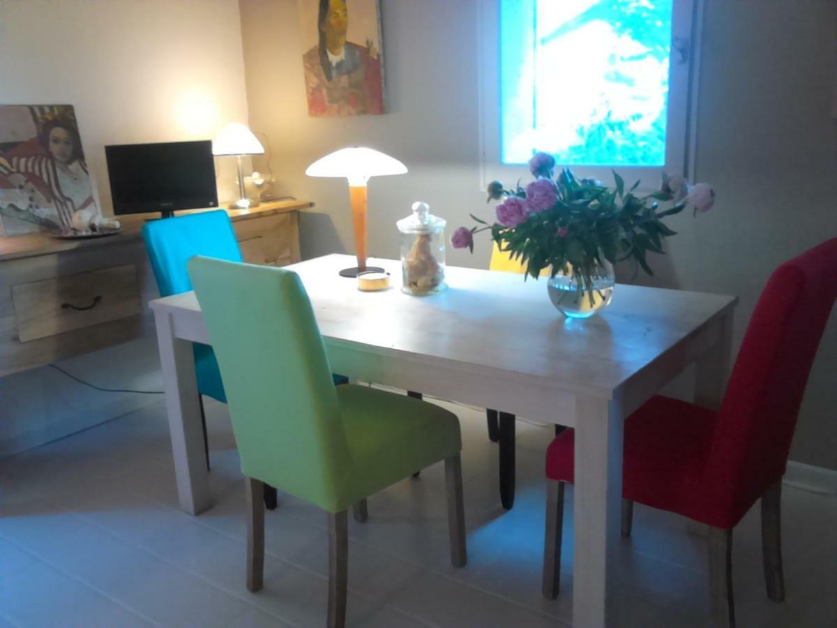 La Maison De Charlie Vaugines Ngoại thất bức ảnh
